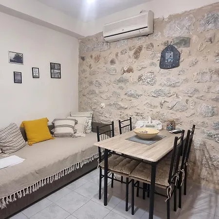 Apartment Lagkadi Manis *