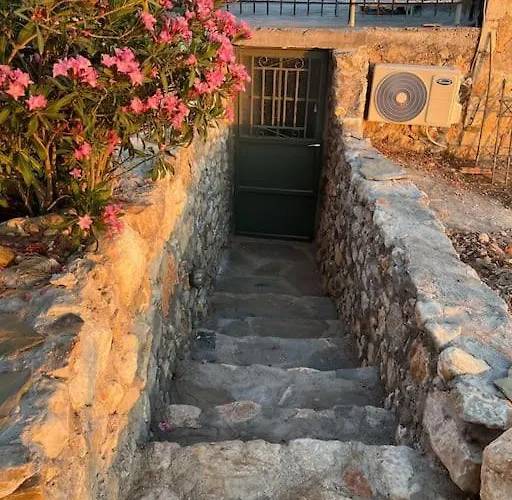 Lägenhet λαγκάδι μάνης *